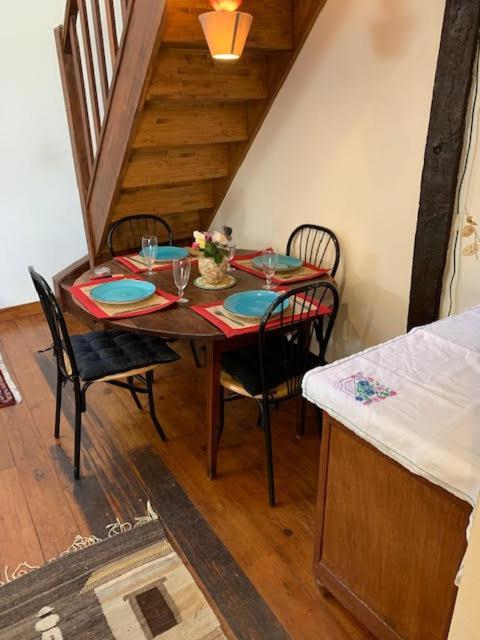 Red Gate Cottage Saulgond Dış mekan fotoğraf